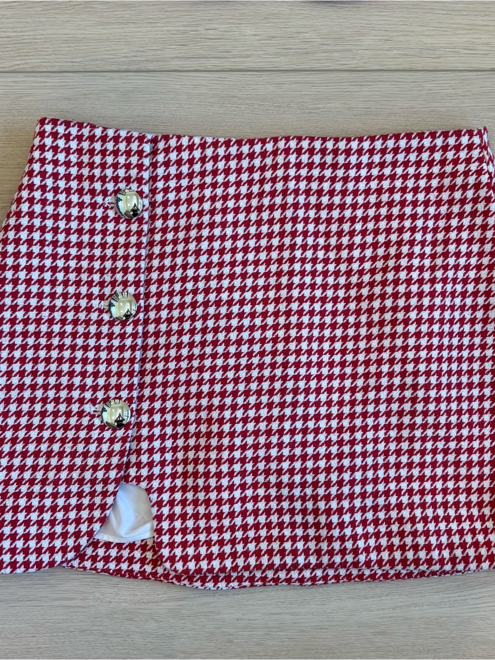 day + moon Women’s Medium Red Houndstooth Mini Skirt and Vest Matching Set - Picture 4 of 9